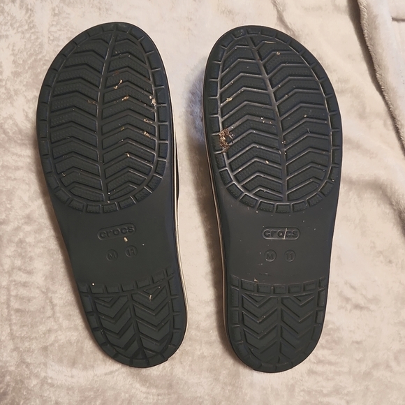 Crocs slides - Picture 2 of 4